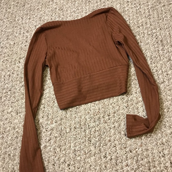 Brown Shein Cropped Longsleeve - Picture 7 of 7
